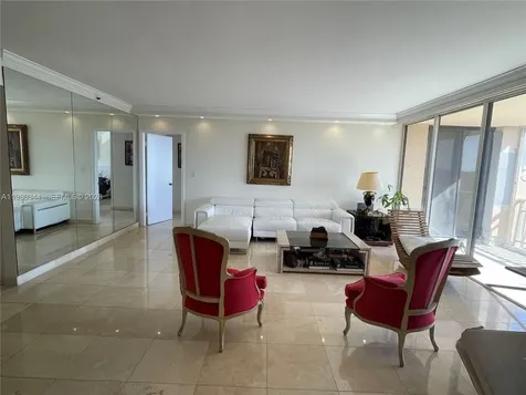 11113 Biscayne Boulevard Miami FL 33181