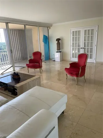 11113 Biscayne Boulevard Miami FL 33181