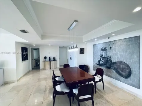 11113 Biscayne Boulevard Miami FL 33181