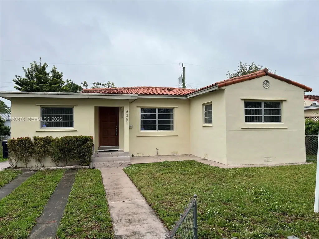 6261 NW 40th Street Virginia Gardens FL 33166