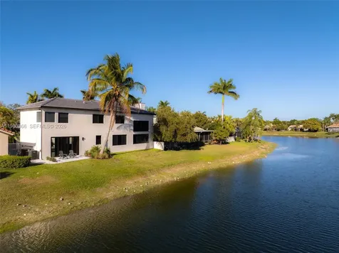 10790 Haydn Drive Boca Raton FL 33498