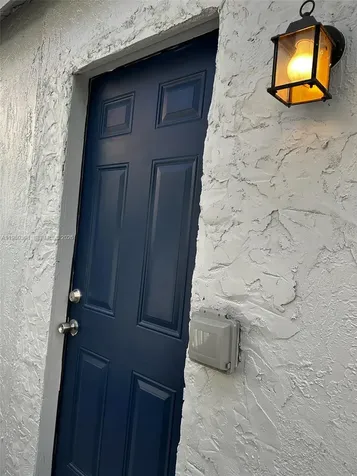 2223 NW 32nd Street Miami FL 33142