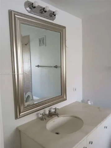 2223 NW 32nd Street Miami FL 33142