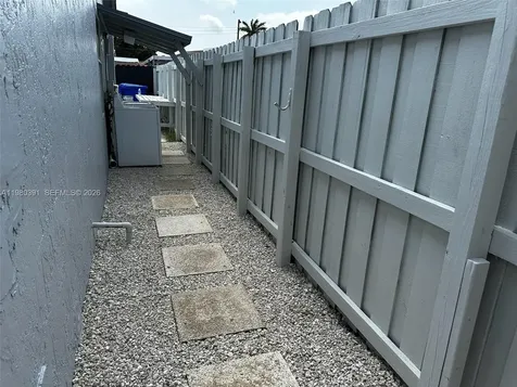 2223 NW 32nd Street Miami FL 33142