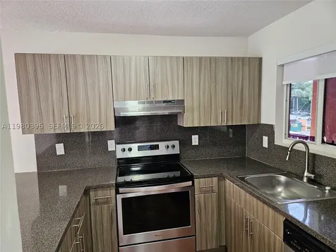 6235 Kendale Lakes Circle Miami FL 33183