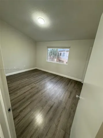 6235 Kendale Lakes Circle Miami FL 33183
