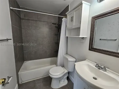 6235 Kendale Lakes Circle Miami FL 33183