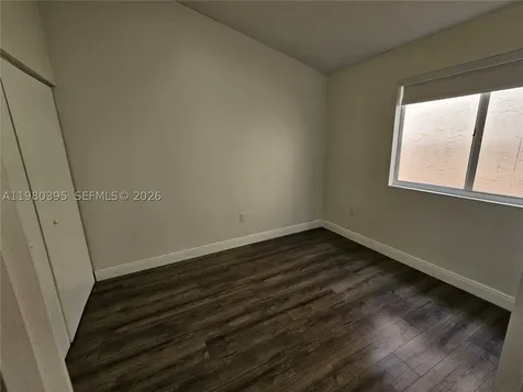 6235 Kendale Lakes Circle Miami FL 33183