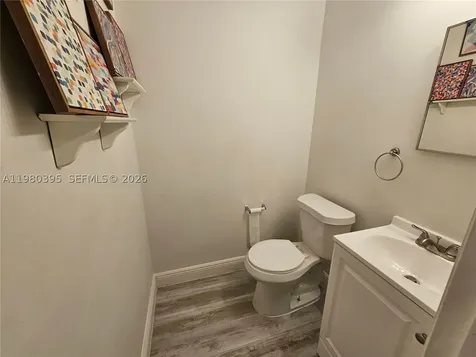6235 Kendale Lakes Circle Miami FL 33183