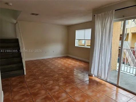 6235 Kendale Lakes Circle Miami FL 33183