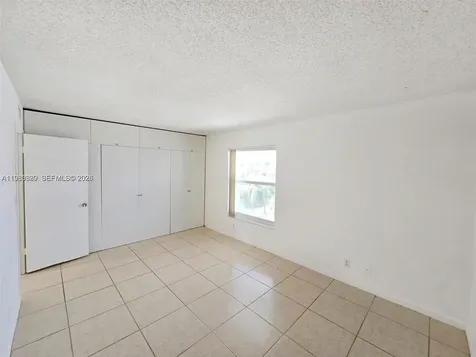505 S Pine Island Road Plantation FL 33324
