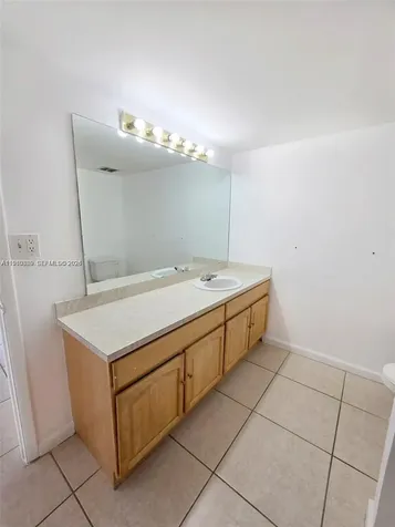 505 S Pine Island Road Plantation FL 33324