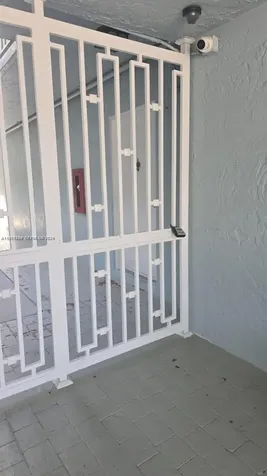 505 S Pine Island Road Plantation FL 33324