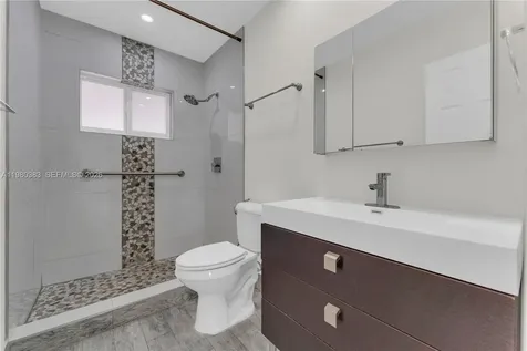 5271 NW 5th Street Miami FL 33126