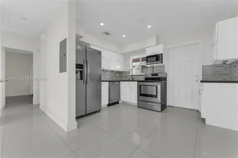 5271 NW 5th Street Miami FL 33126