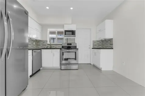 5271 NW 5th Street Miami FL 33126