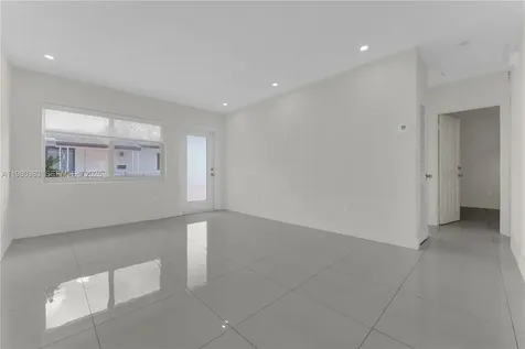 5271 NW 5th Street Miami FL 33126
