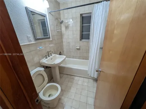 1037 SW 76th Avenue Miami FL 33144