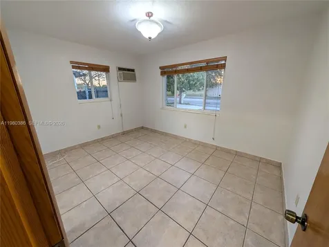 1037 SW 76th Avenue Miami FL 33144