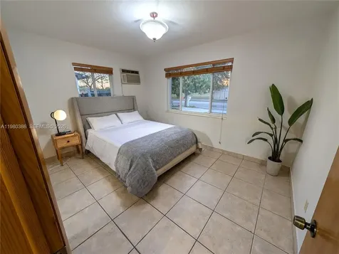 1037 SW 76th Avenue Miami FL 33144