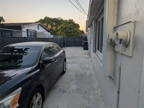 1037 SW 76th Avenue Miami FL 33144