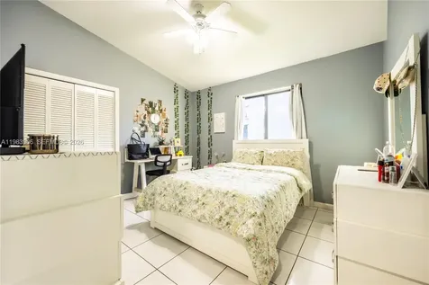 930 NW 197th Avenue Pembroke Pines FL 33029
