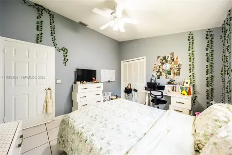 930 NW 197th Avenue Pembroke Pines FL 33029