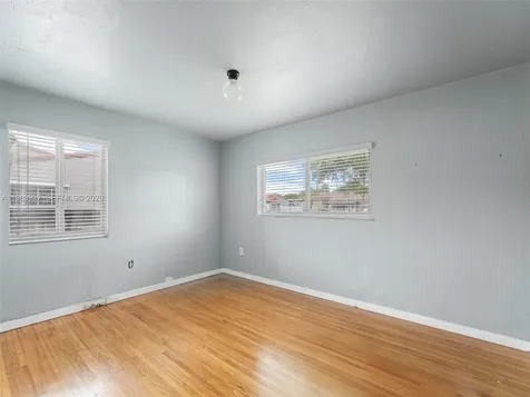 6437 SW 10th Street West Miami FL 33144