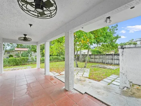 6437 SW 10th Street West Miami FL 33144
