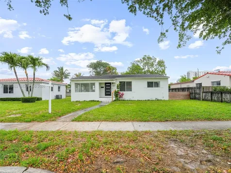 6437 SW 10th Street West Miami FL 33144