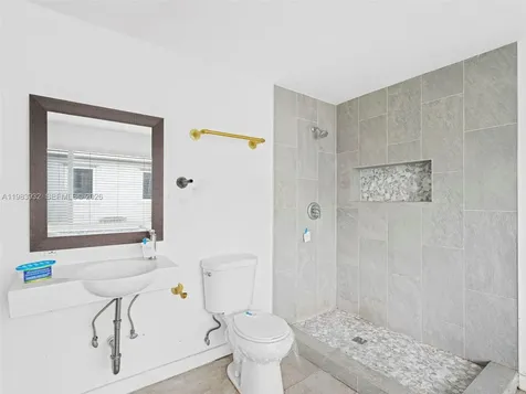 6437 SW 10th Street West Miami FL 33144