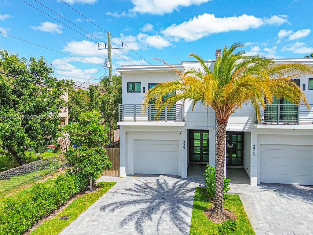 325 SW 16th Street Fort Lauderdale FL 33315
