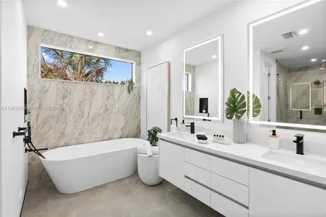 325 SW 16th Street Fort Lauderdale FL 33315