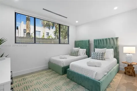 325 SW 16th Street Fort Lauderdale FL 33315