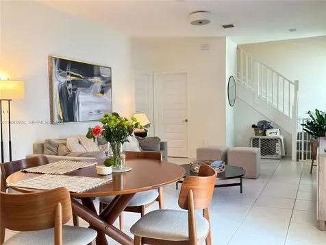 8379 Central Park Boulevard Doral FL 33166