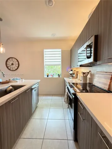 8379 Central Park Boulevard Doral FL 33166