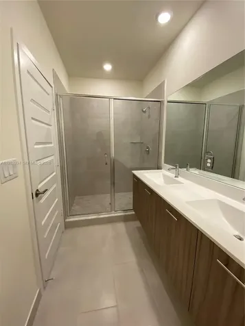8379 Central Park Boulevard Doral FL 33166