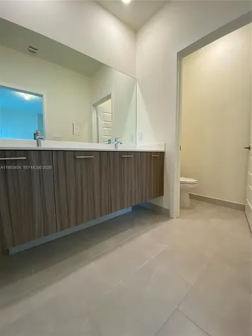 8379 Central Park Boulevard Doral FL 33166