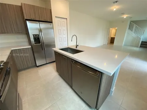 8379 Central Park Boulevard Doral FL 33166
