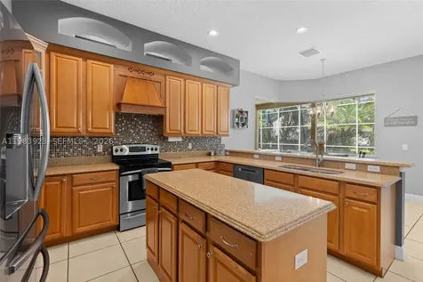330 Glen Club Drive Other City - In The State Of Florida FL 32713