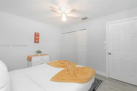 201 Columbus Parkway Hollywood FL 33021