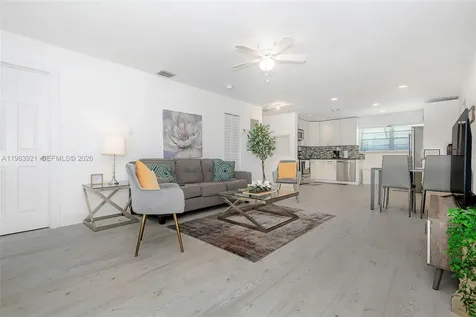 201 Columbus Parkway Hollywood FL 33021