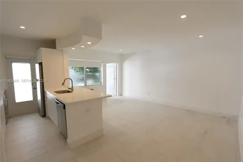 1021 Michigan Avenue Miami Beach FL 33139
