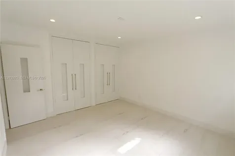 1021 Michigan Avenue Miami Beach FL 33139