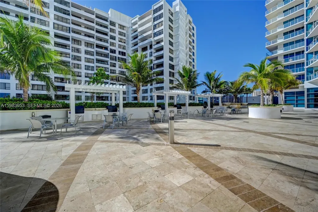 3101 S Ocean Drive Hollywood FL 33019
