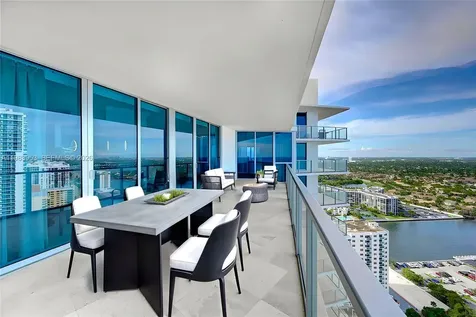 3101 S Ocean Drive Hollywood FL 33019