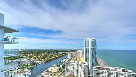 3101 S Ocean Drive Hollywood FL 33019