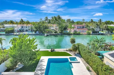 4560 Prairie Avenue Miami Beach FL 33140