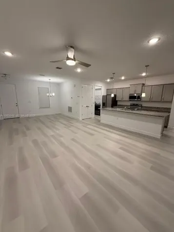 1255 SE Wadsworth Street Palm Bay FL 32909
