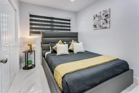 980 W 45th Place Hialeah FL 33012